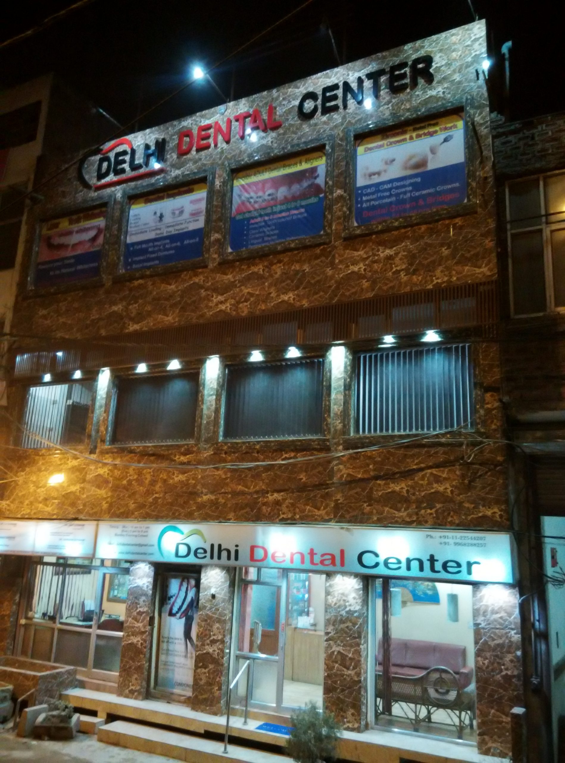 Specialist Dentist in Delhi, Dental Clinic in Delhi, India. Delhi Dentist